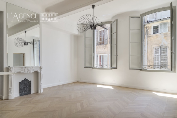 Appartement de luxe à vendre à Aix-en-Provence, 745 000 €, Photo 1