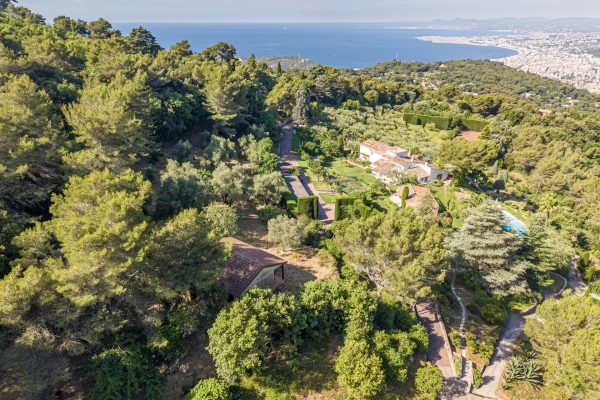 Maison de luxe à vendre à Nice, 699 000 €, Photo 1