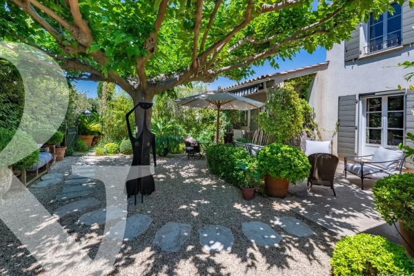 Maison de luxe à vendre à Maussane les Alpilles, 1 390 000 €, Photo 1