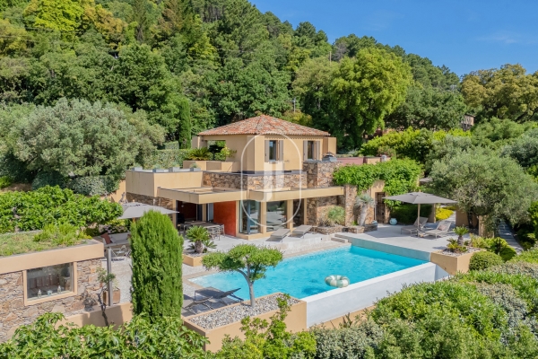 Maison de luxe à vendre à La Garde-Freinet, 1 850 000 €, Photo 1