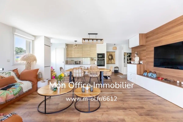Luxury Apartment for sale in La Ciotat, 470 000 €, Photo 2