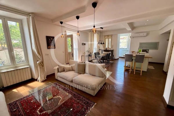Maison de luxe à vendre à Menton, 685 000 €, Photo 2