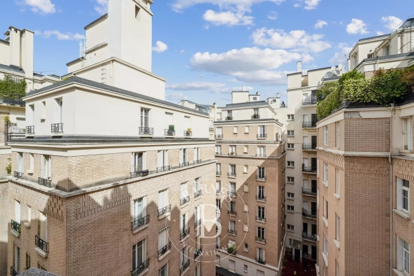Appartement de luxe à vendre à Paris 7ème, 525 000 €, Photo 3