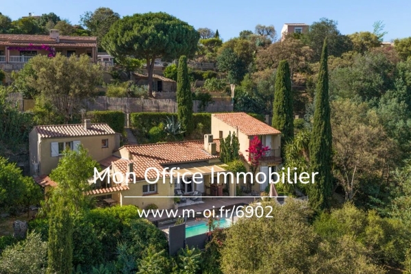 Maison de luxe à vendre à Bormes-les-Mimosas, 695 000 €, Photo 1