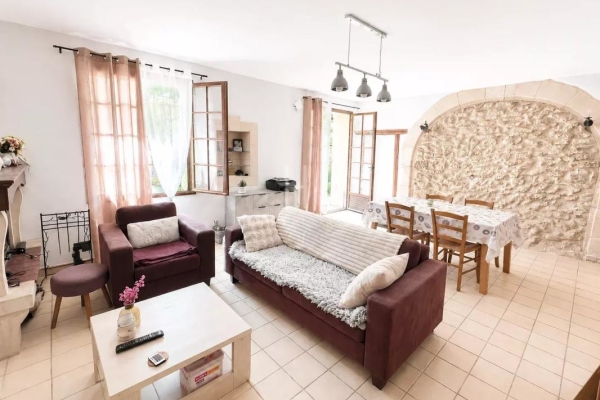 Luxury House for sale in Saint-Rémy-de-Provence, 289 000 €, Photo 3