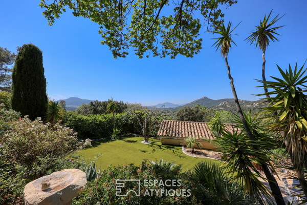 Maison de luxe à vendre à Hyères, 1 075 000 €, Photo 1