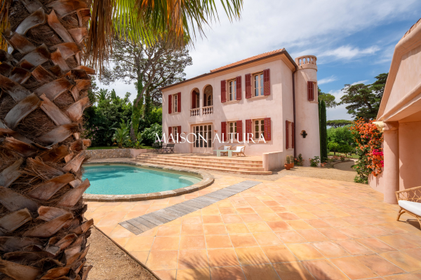 Maison de luxe à vendre à Saint-Tropez, 9 900 000 €, Photo 1