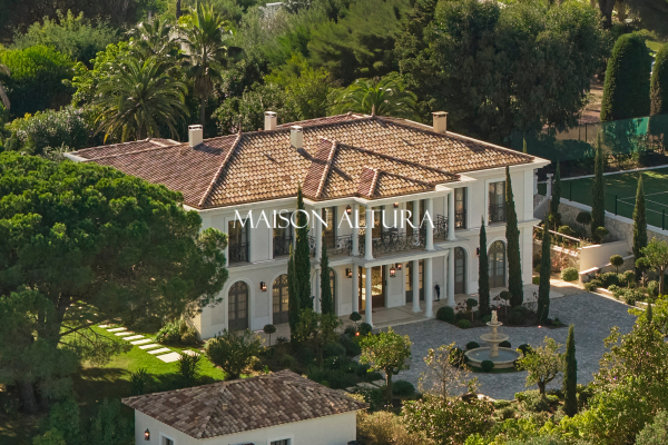 Maison de luxe à louer à Cannes, 32 500 €, Photo 1