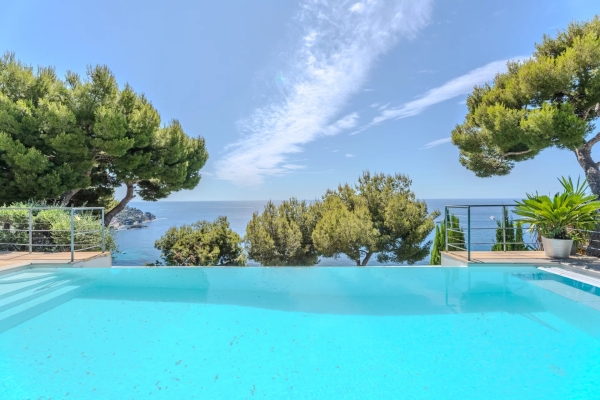 Luxury House for sale in Èze, 3 350 000 €, Photo 1