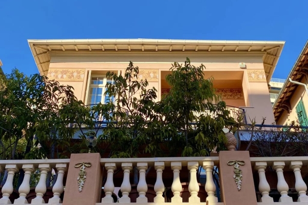 Luxury House for sale in Beausoleil, 2 380 000 €