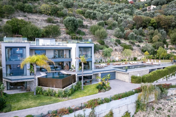 Maison de luxe à louer à Èze, 39 000 €, Photo 1