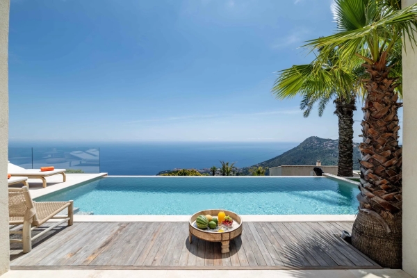 Luxury House for rental in La Turbie, 15 000 €, Photo 1
