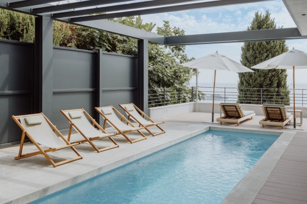 Luxury House for rental in Roquebrune-Cap-Martin, 8 000 €, Photo 1