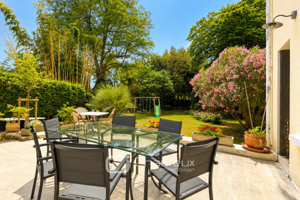 Maison de luxe à vendre à Royan, 949 000 €, Photo 2
