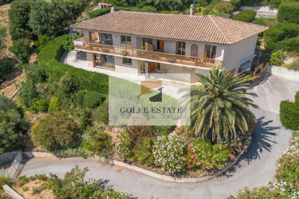 Maison de luxe à vendre à Cavalaire-sur-Mer, 1 380 000 €, Photo 2