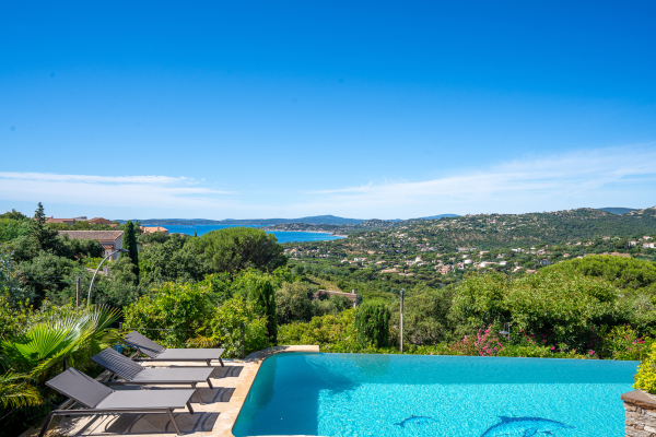 Maison de luxe à vendre à Roquebrune-sur-Argens, 1 750 000 €, Photo 2