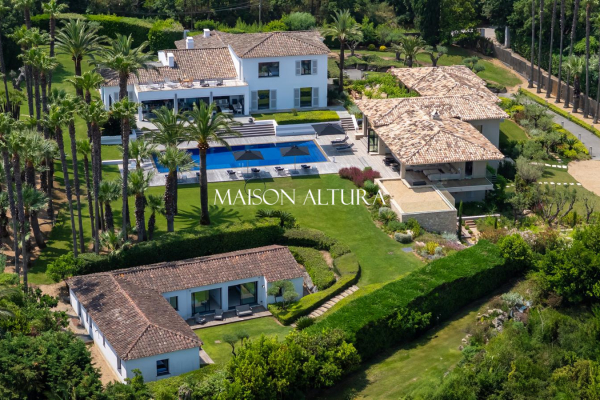 Maison de luxe à louer à Saint-Tropez, 110 000 €, Photo 1