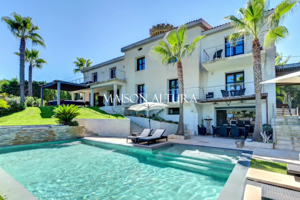 Maison de luxe à louer à Cannes, 16 000 €, Photo 1