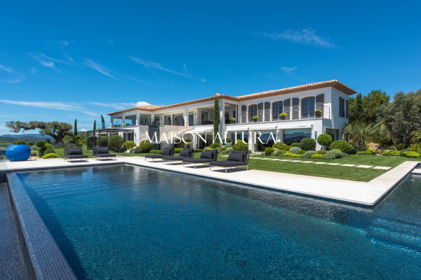Maison de luxe à louer à Grimaud, 40 000 €, Photo 1