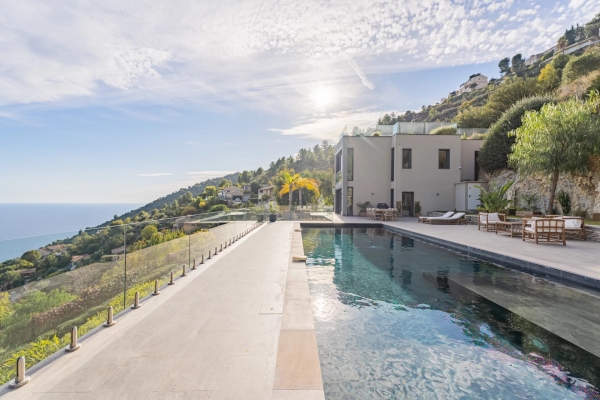 Maison de luxe à louer à Èze, 39 000 €, Photo 2