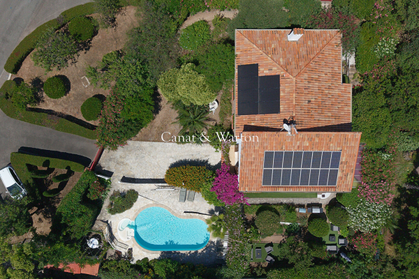 Maison de luxe à vendre à Saint-Raphaël, 1 090 000 €, Photo 3