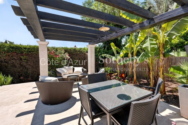 Luxury House for sale in Grasse, 850 000 €, Photo 3