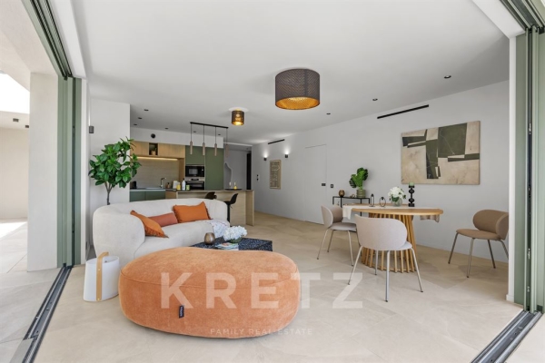 Luxury Apartment for sale in Les Adrets de l'Esterel, 695 000 €, Photo 3