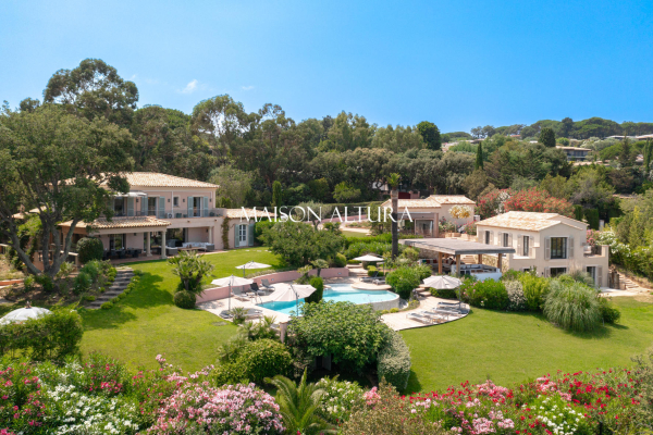 Maison de luxe à louer à Saint-Tropez, 55 000 €, Photo 1