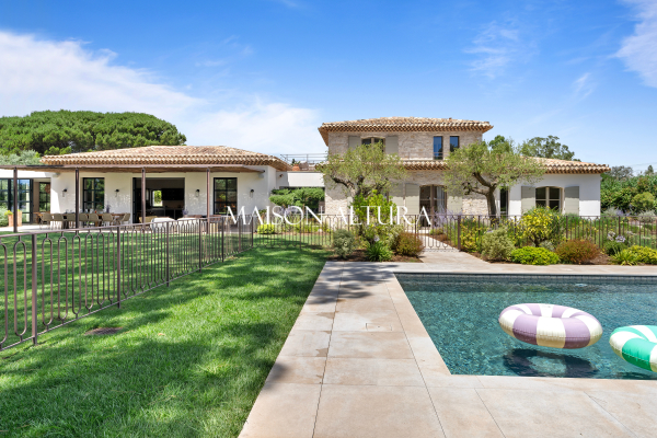 Maison de luxe à louer à Ramatuelle, 60 000 €, Photo 1