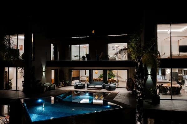 Maison de luxe à louer à Èze, 39 000 €, Photo 4
