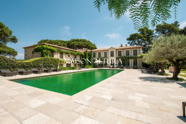 Maison de luxe à louer à Saint-Tropez, 50 000 €, Photo 1