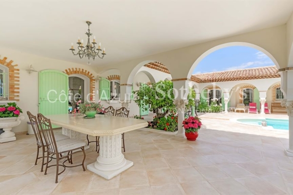 Maison de luxe à vendre à Saint-Aygulf, 2 590 000 €, Photo 7