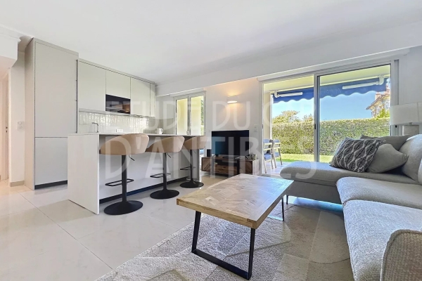 Luxury Apartment for sale in Cap d'Antibes, 890 000 €, Photo 5