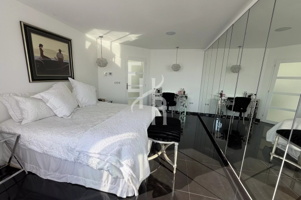 Luxury Apartment for sale in Antibes, 695 000 €, Photo 6