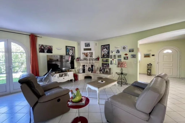 Luxury House for sale in Mouriès, 663 000 €, Photo 6