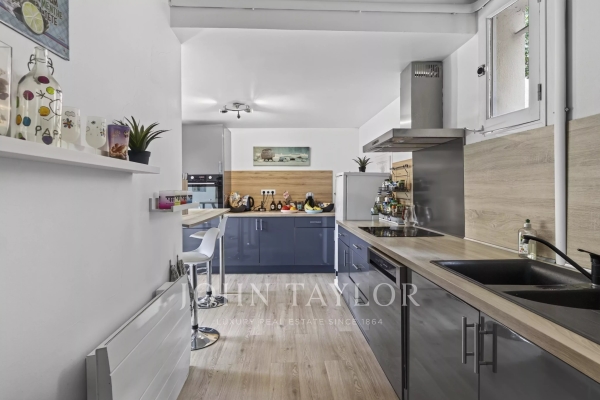 Luxury House for sale in Aubagne, 995 000 €, Photo 7