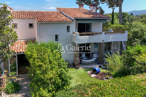 Maison de luxe à vendre à Le Pradet, 1 400 000 €, Photo 1