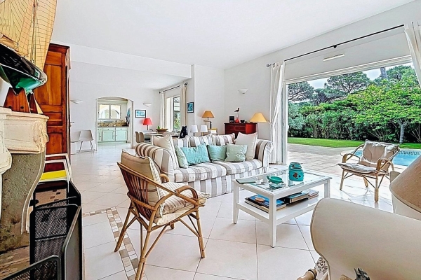 Luxury House for sale in Saint-Raphaël, 1 340 000 €, Photo 2