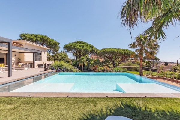 Maison de luxe à vendre à Sainte-Maxime, 2 350 000 €, Photo 1