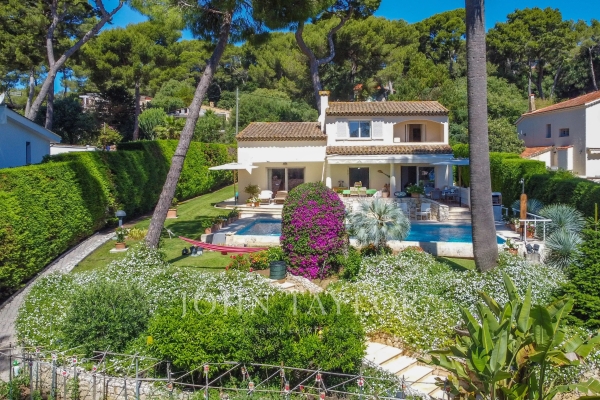 Luxury House for sale in Cap d'Antibes, 3 200 000 €, Photo 1