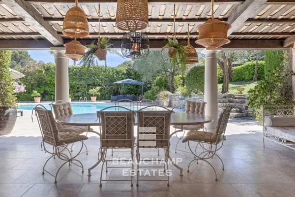 Luxury House for sale in Mougins, 2 100 000 €, Photo 1