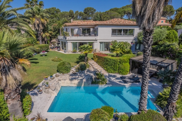 Maison de luxe à vendre à Saint-Raphaël, 2 395 000 €, Photo 1