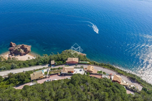 Luxury Apartment for sale in Théoule-sur-Mer, 1 350 000 €, Photo 1