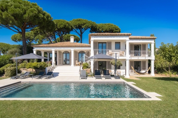 Maison de luxe à louer à La Croix-Valmer, 12 000 €, Photo 1