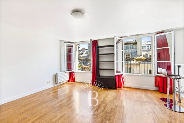 Luxury Apartment for sale in Paris 8ème, 580 000 €, Photo 2