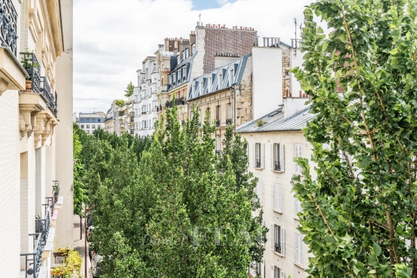 Appartement de luxe à vendre à Neuilly-sur-Seine, 745 000 €, Photo 2