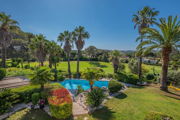 Maison de luxe à vendre à Saint-Raphaël, 2 395 000 €, Photo 2