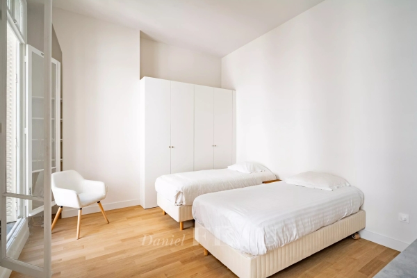 Appartement de luxe à vendre à Neuilly-sur-Seine, 270 000 €, Photo 3