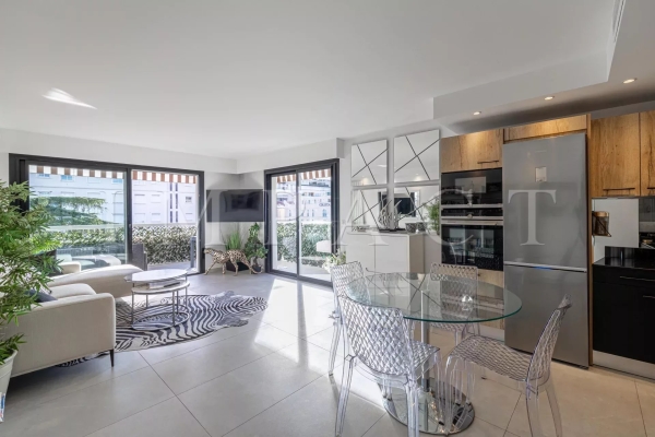Luxury Apartment for sale in Cannes, 1 290 000 €, Photo 4