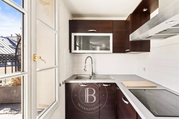 Luxury Apartment for sale in Paris 8ème, 580 000 €, Photo 4